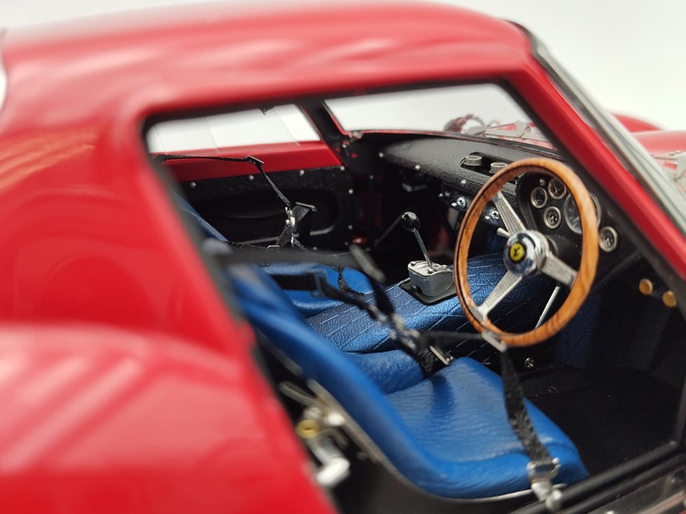 CMC Ferrari 250 GTO Red Diecast Model Car, 1/18 Scale, Limited