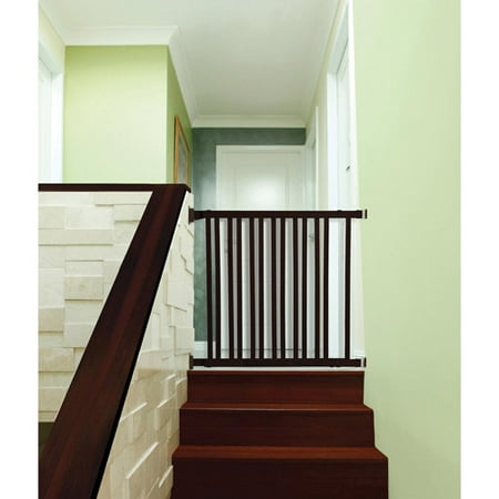 Dreambaby Nelson Expandable Wooden Walk Through Gro-Gate