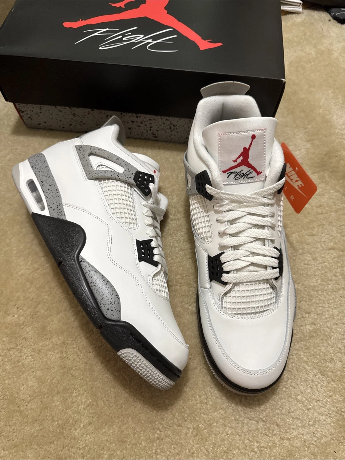 Nike Air Jordan 4 Retro 