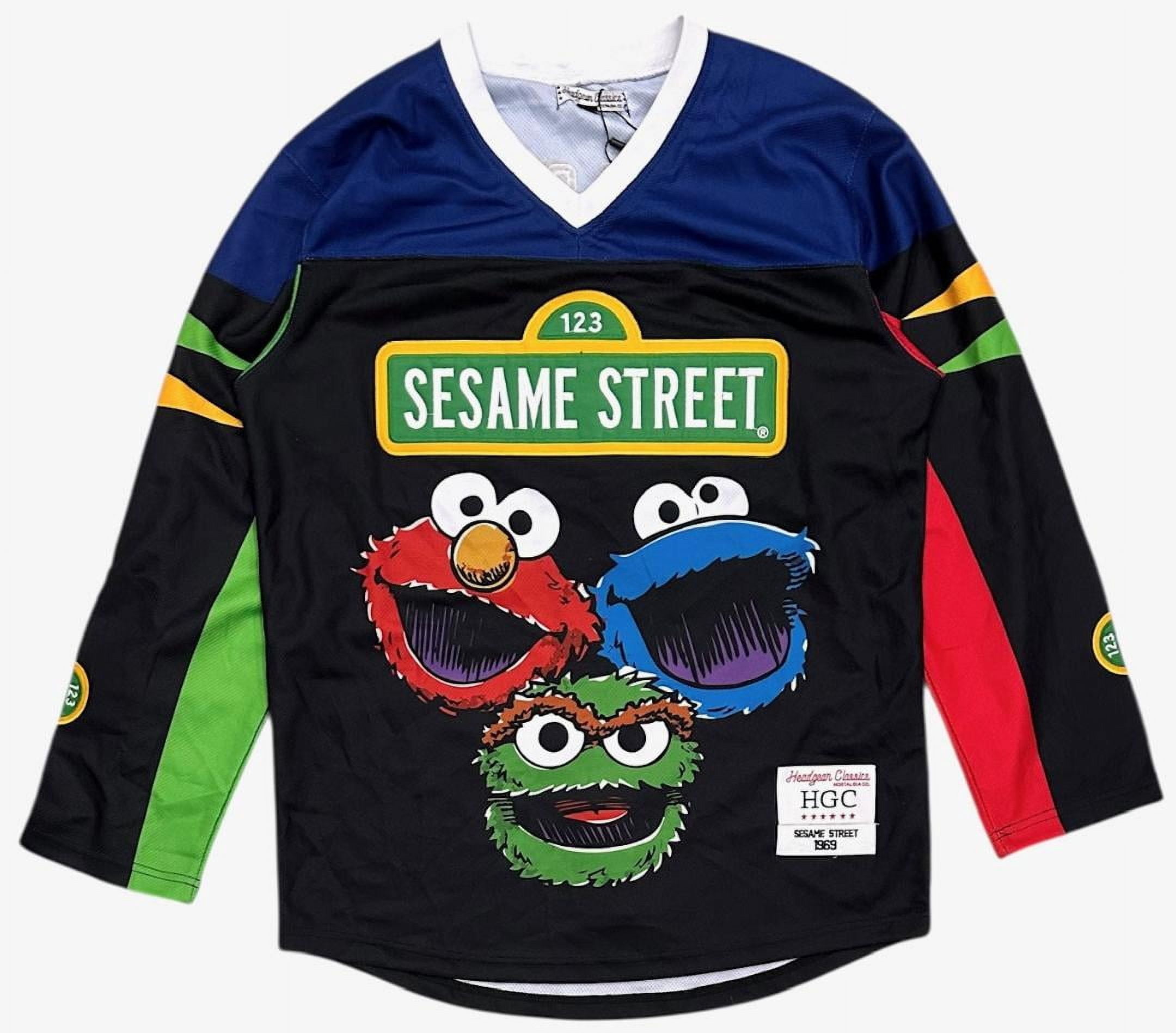 Sesame Street Men's Headgear Classics Premium Embroidered