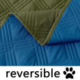 thumbnail image 3 of Manta impermeable para perros Hyha, cama reversible para mascotas, color verde y azul marino, 3 of 5
