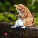 thumbnail image 4 of Sentado Pesca Pequeño Gato Ornamento Estatuilla Rium Aqua, 4 of 9