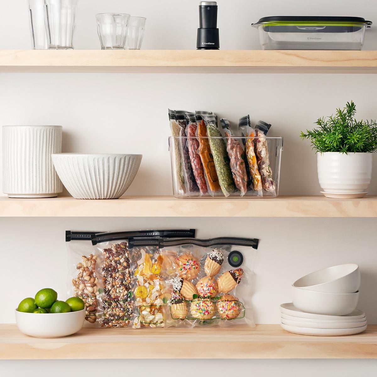 FoodSaver Reusable Gallon Vacuum Zipper Bags (3.78 L), 8 Pack, 8 Pack