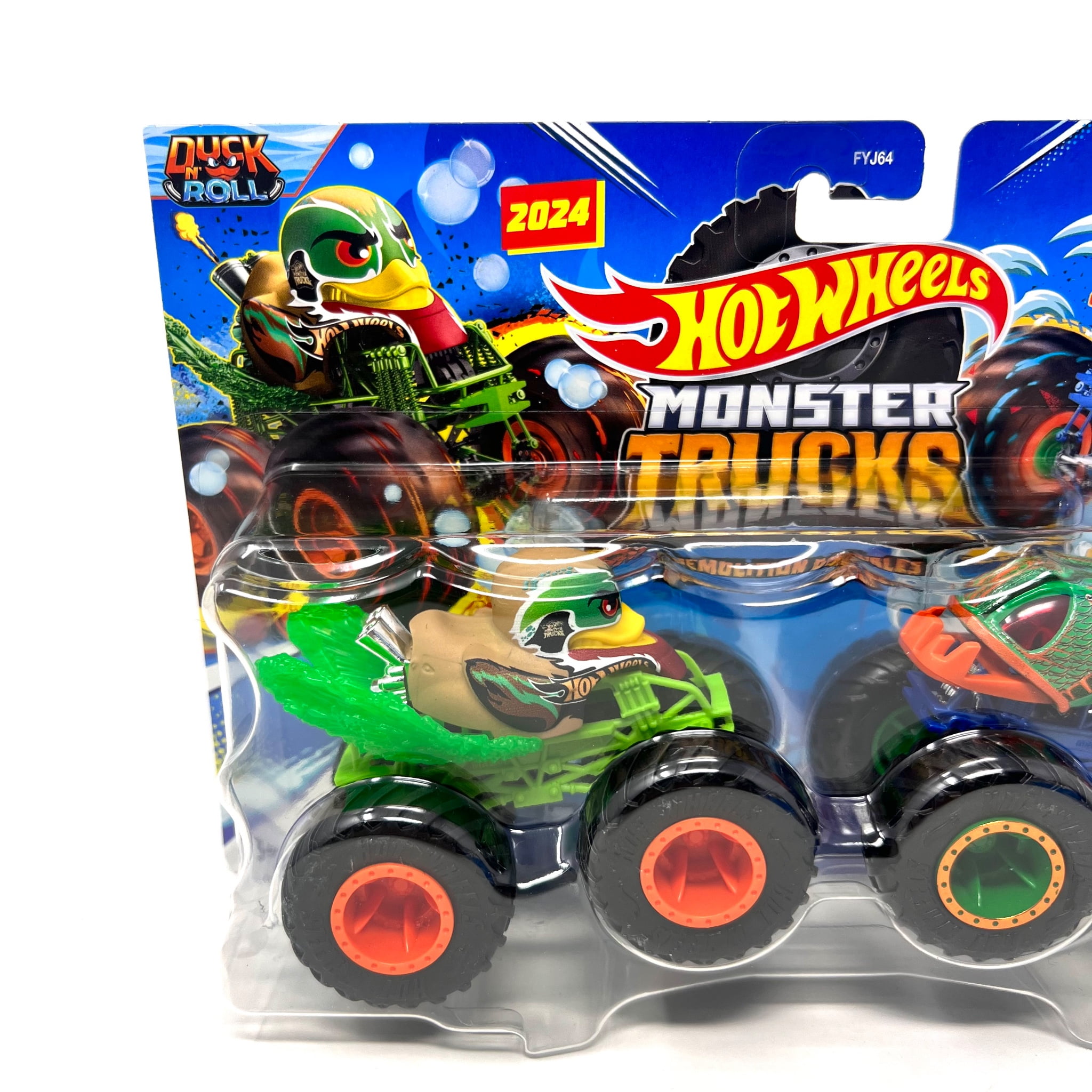 Hot Wheels Duck N Roll Vs Piran-Ahhhh Monster Trucks, Green, 1:64 Scale, (Pack of 2)