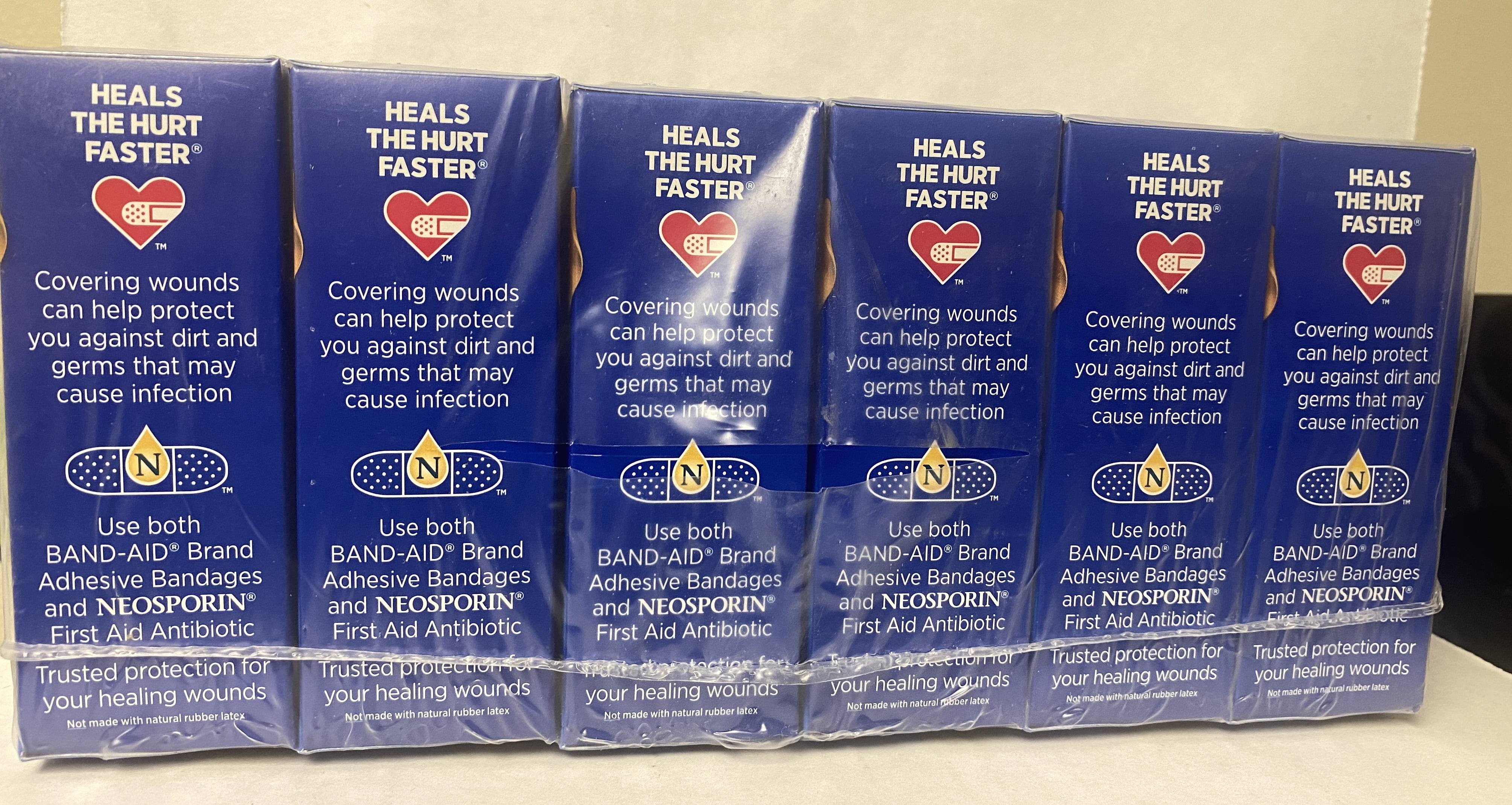 Band-Aid Brand FlexibleFabric Adhesive Bandages, All One Size, 30 ct case of 6 Bandages (30 X 6 )