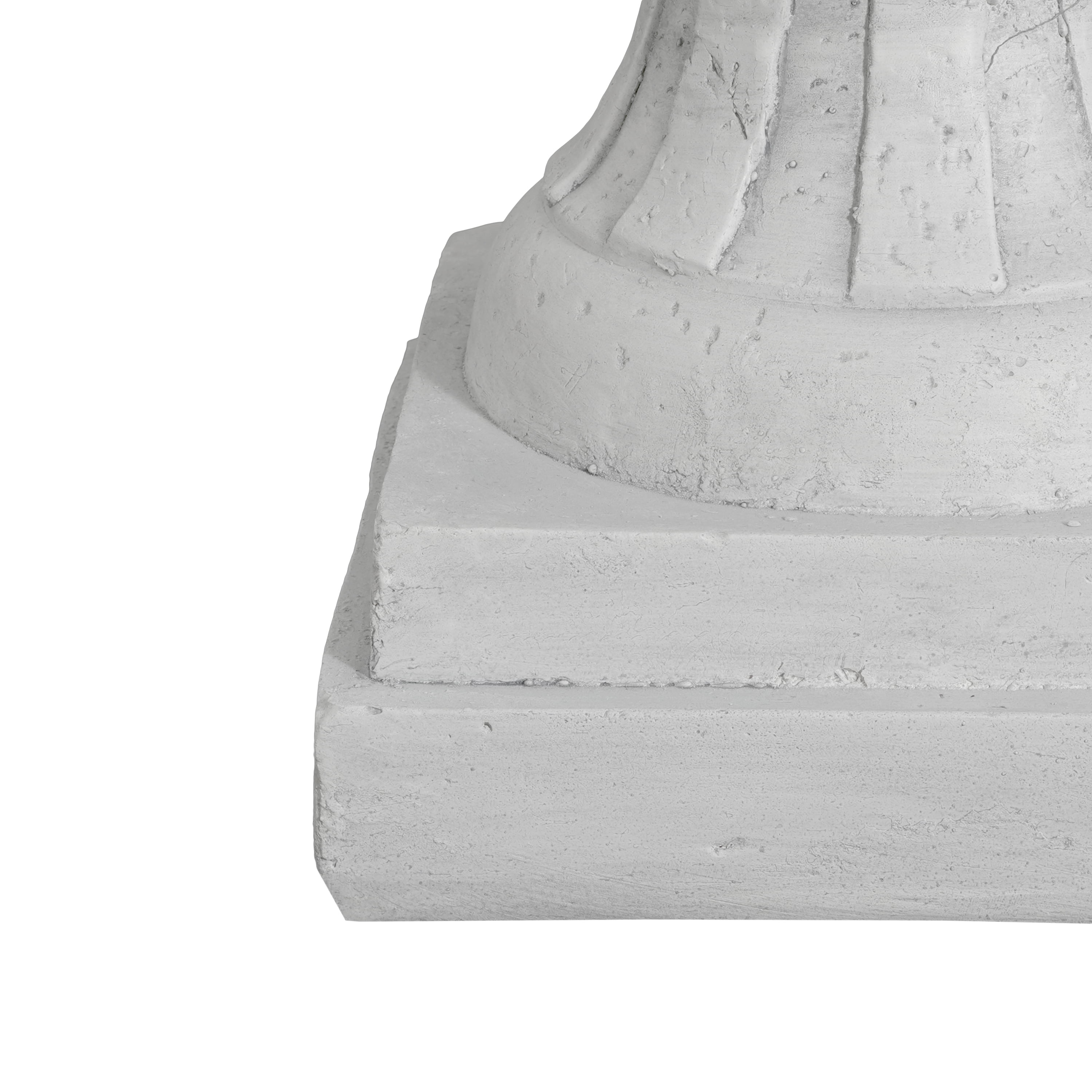 Garden Urn, 23.75" H