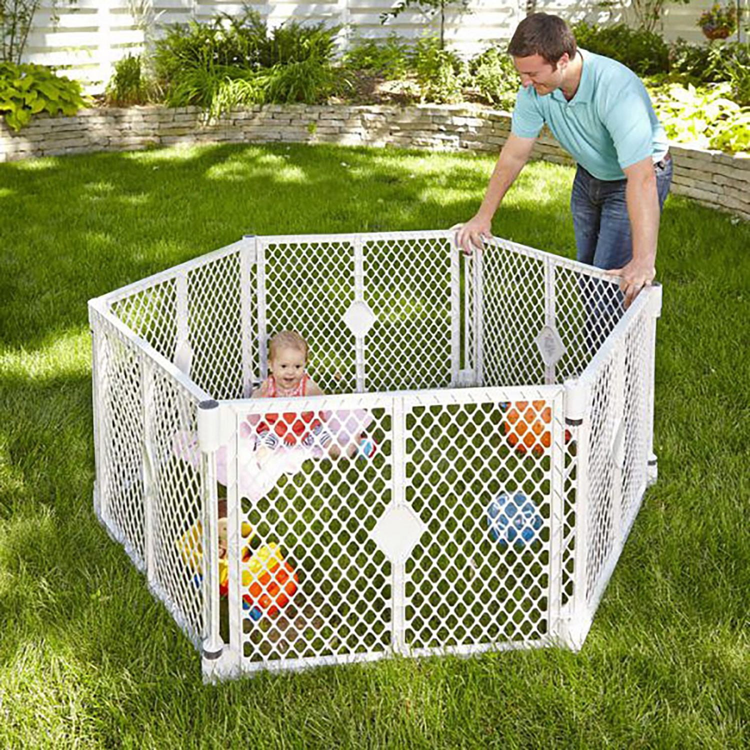 Barrière Six Panneaux Facile d'emploi Superyard Classique en plastique de North States, pour les enfants et les animaux domestiques