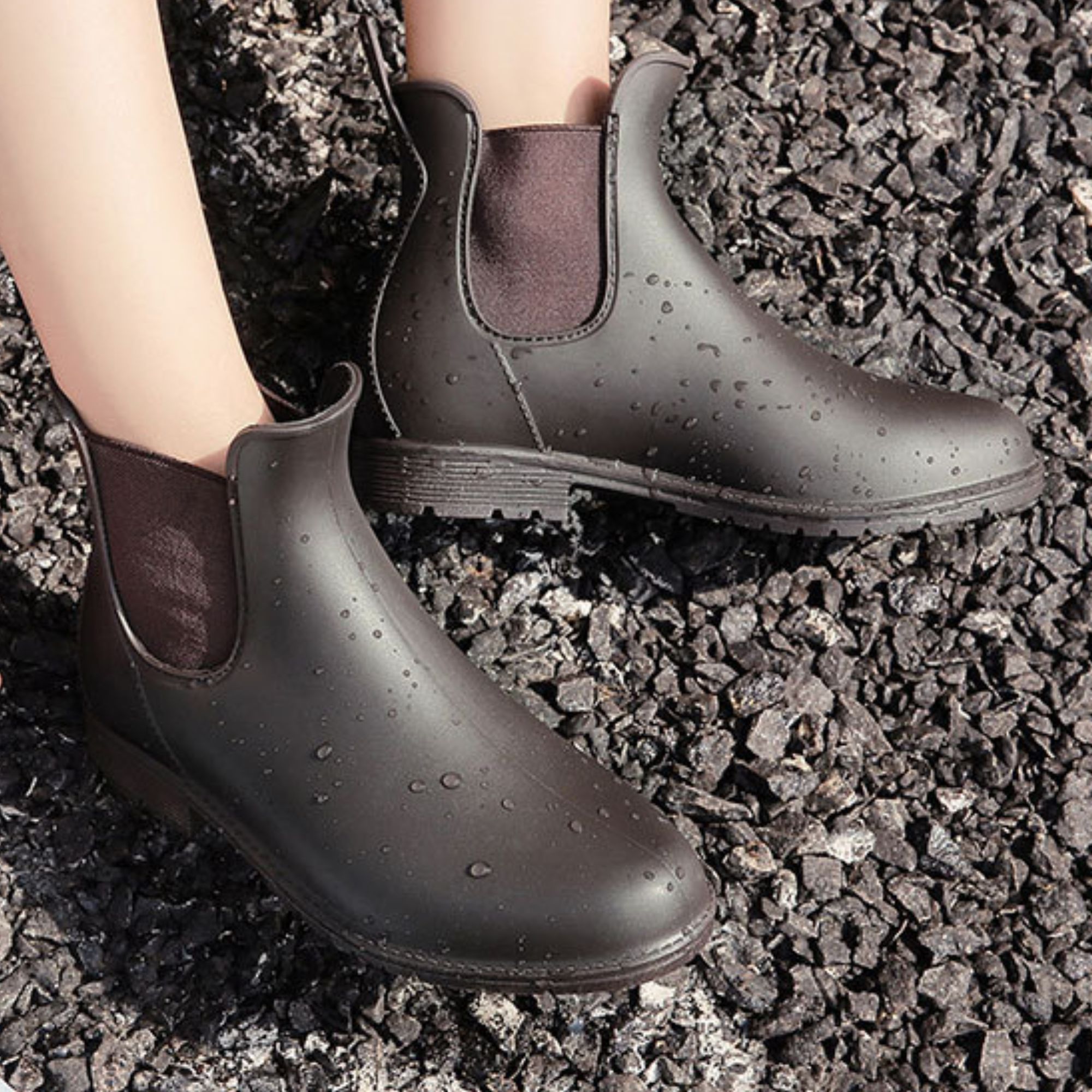 CHICVOMEY Women's Waterproof Chelsea Rain Boots Anti-Slip Rubber Ankle Boots for Gardening Walking & Outdoor Comfort Short Rainboots for Women
