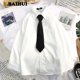 thumbnail image 2 of EBAIHUI, otoño 2023, blusa holgada de manga larga para estudiantes, camisa blanca y negra con cuello vuelto, camisa informal de gran tamaño, Top Vintage Tan Jianjun  unisex, 2 of 2