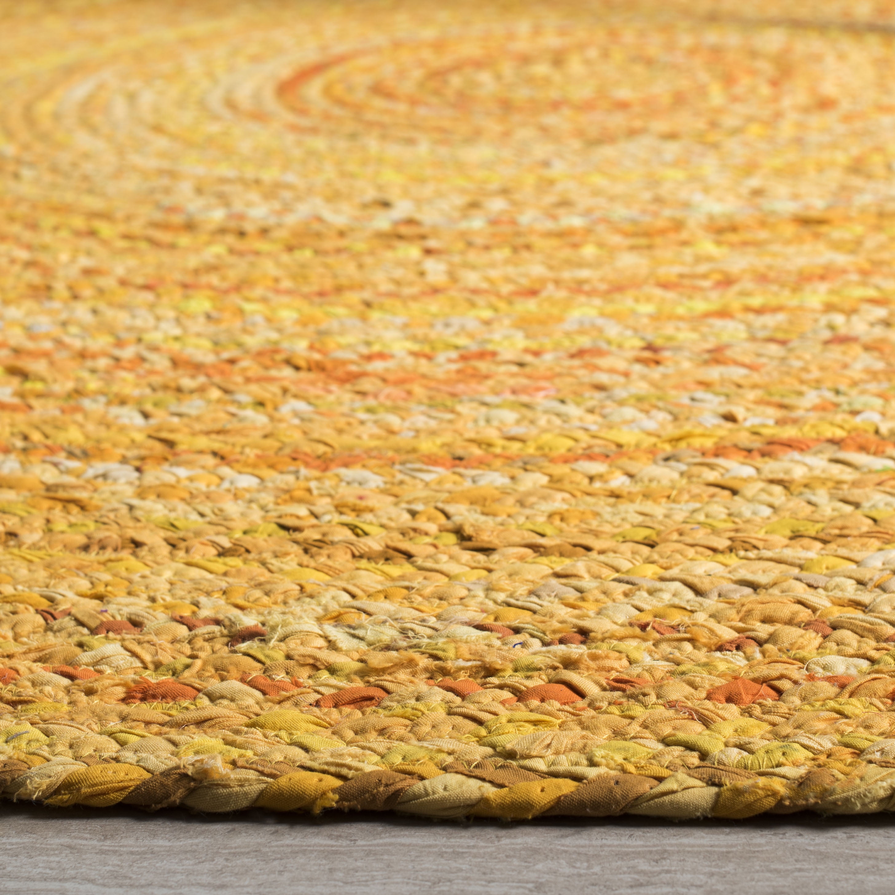SAFAVIEH Braided Calvin Transitional Cotton Reversible Area Rug, Gold, 7' x 7' Round