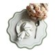 thumbnail image 1 of Mantel individual redondo festoneado, impermeable, de piel sintética, elegante, con aislamiento térmico, para mesa de interior o exterior, bodas y picnics., 1 of 8