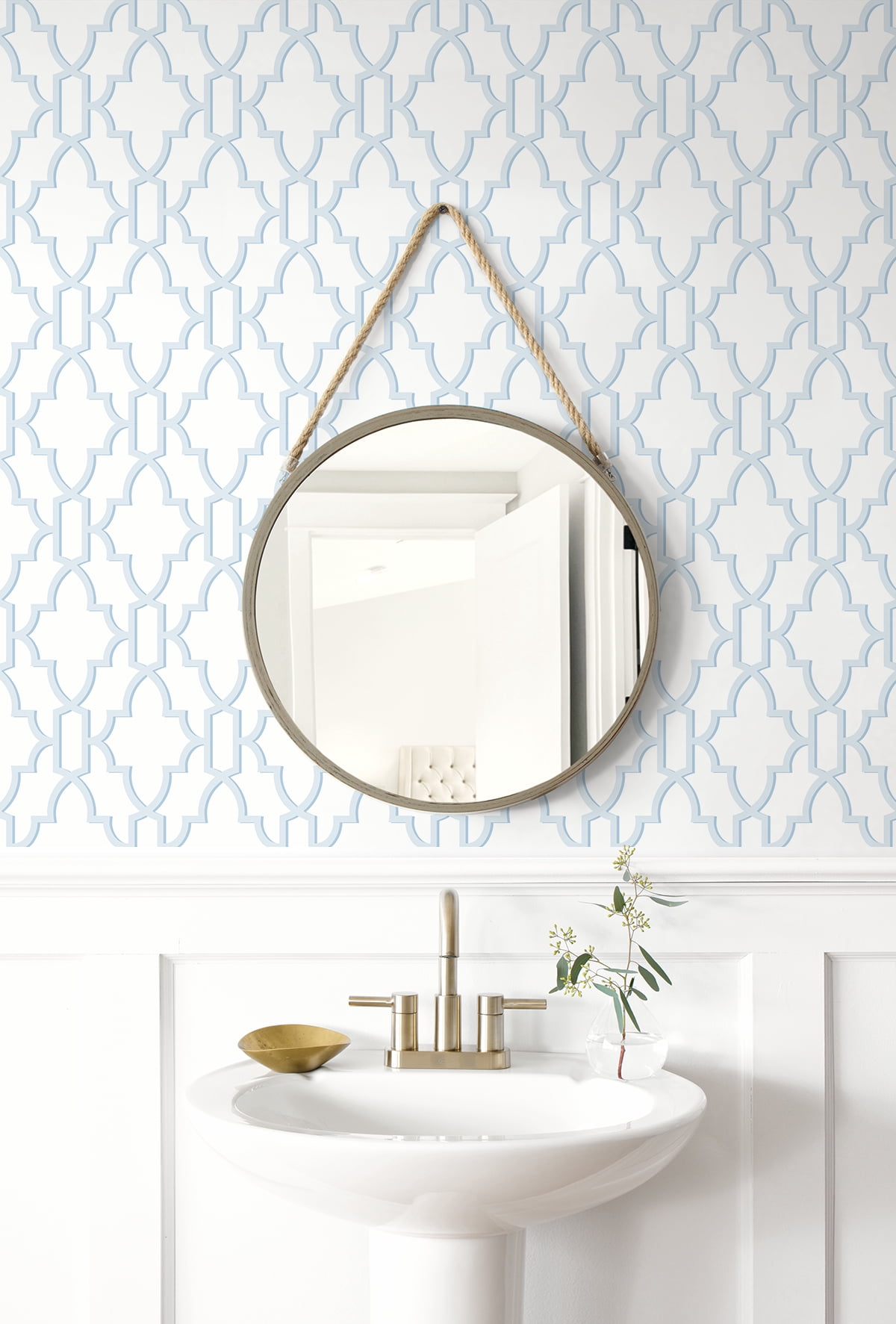 Wallquest, Inc. Luxe Haven Coastal Lattice Peel and Stick Wallpaper Hampton Blue