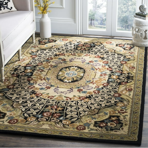 SAFAVIEH Classic Chandler Oriental Wool Area Rug, Black/Gold, 5' x 8'