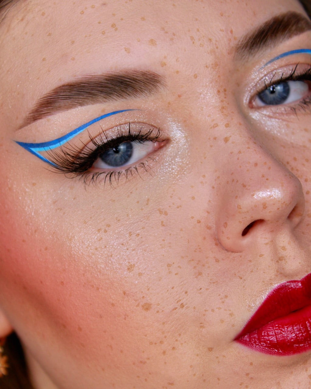 Relove by Revolution Water Activated Eyeliner Cryptic