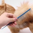 thumbnail image 2 of Peine para el cuidado de mascotas Peine de cola de rata Peines para recortar el pelo de gatos Peine para peinar perros Eliminación de pelo flotante Desenredado para gatos y perros Peine para, 2 of 5