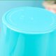 thumbnail image 4 of Cubos de plástico para bebidas Cubos para cócteles de 32 oz con tapa y asas Cubo para bebidas y aperitivos con diseño de copos de nieve para fiestas en la piscina y suministros de verano, 4 of 8