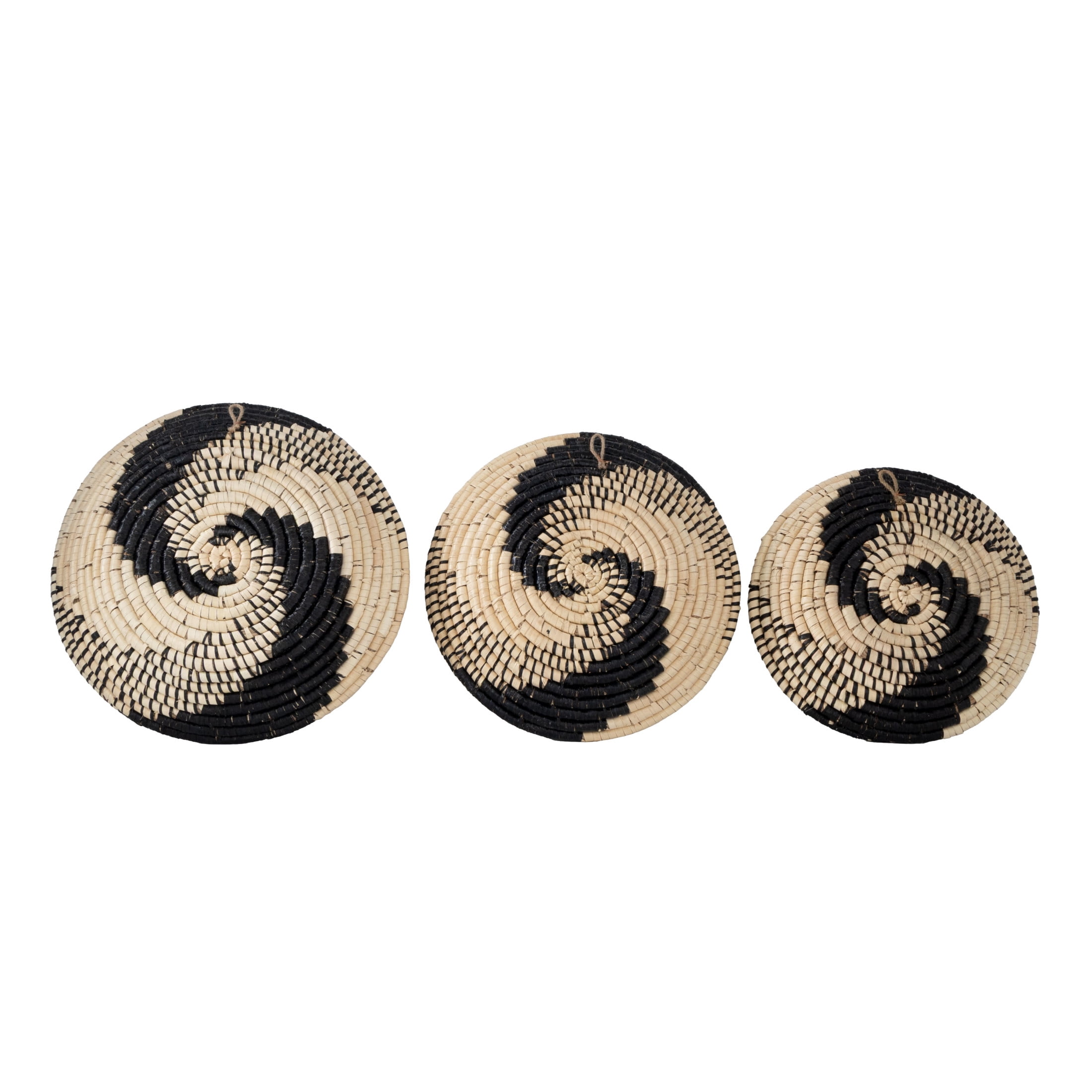DecMode Black Seagrass Handmade Spiral Basket Plate Wall Decor (3 Count)
