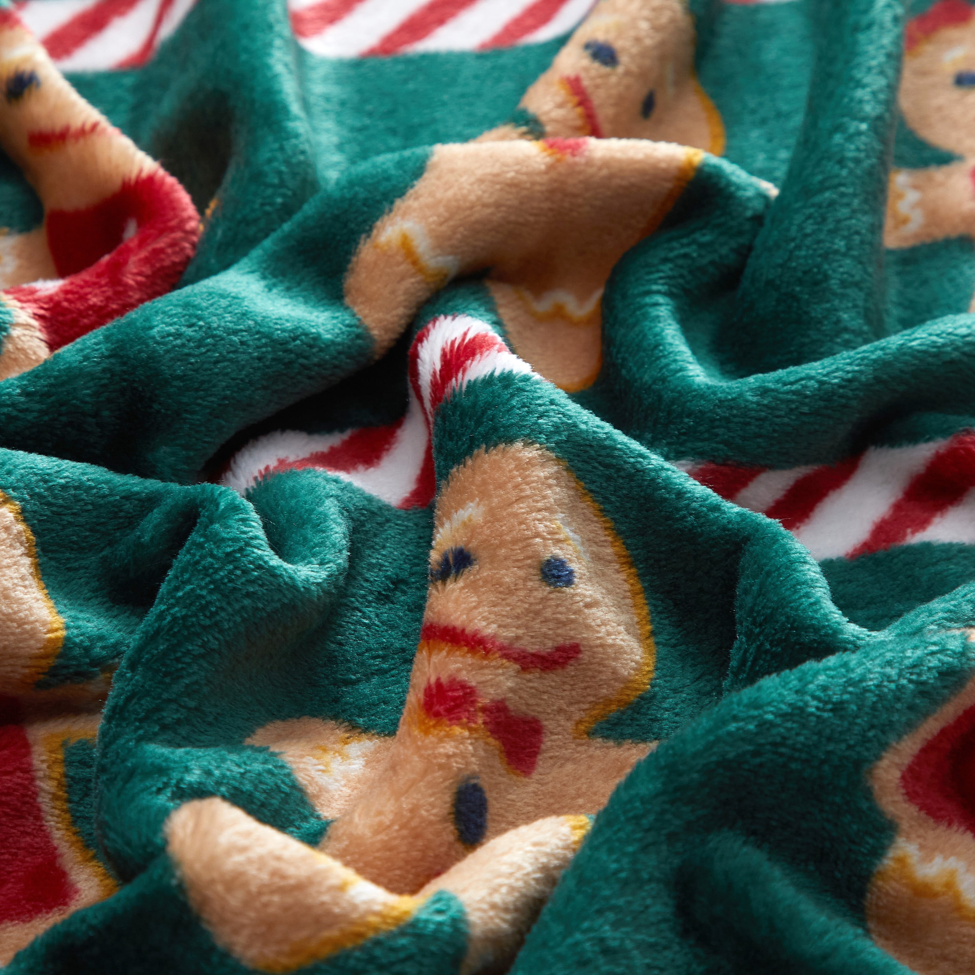 Holiday Time Cozy Plush Gingerbread Throw 50" x 60", All Ages