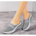 thumbnail image 1 of Zapatillas de mujer de malla transpirables informales con media pantuflas con aumento interior en color gris, 1 of 4