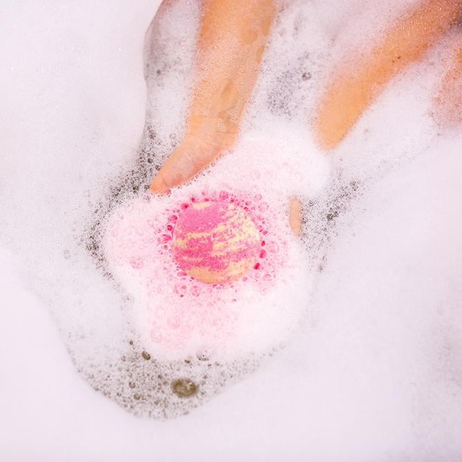 Ivy & Bauble Handmade Tropical Fruit Scent Jewelry Bath Bombs with Surprise Ring|Made in USA | No Paraben, No Preservatives, No Phosphate| Therapeutic Moisturizer for Bubble & Spa Bath| 8oz- Size 9