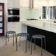 thumbnail image 3 of Juego de 6 taburetes apilables Costway de metal con Respaldo en Forma de Margarita Color negro, 3 of 8