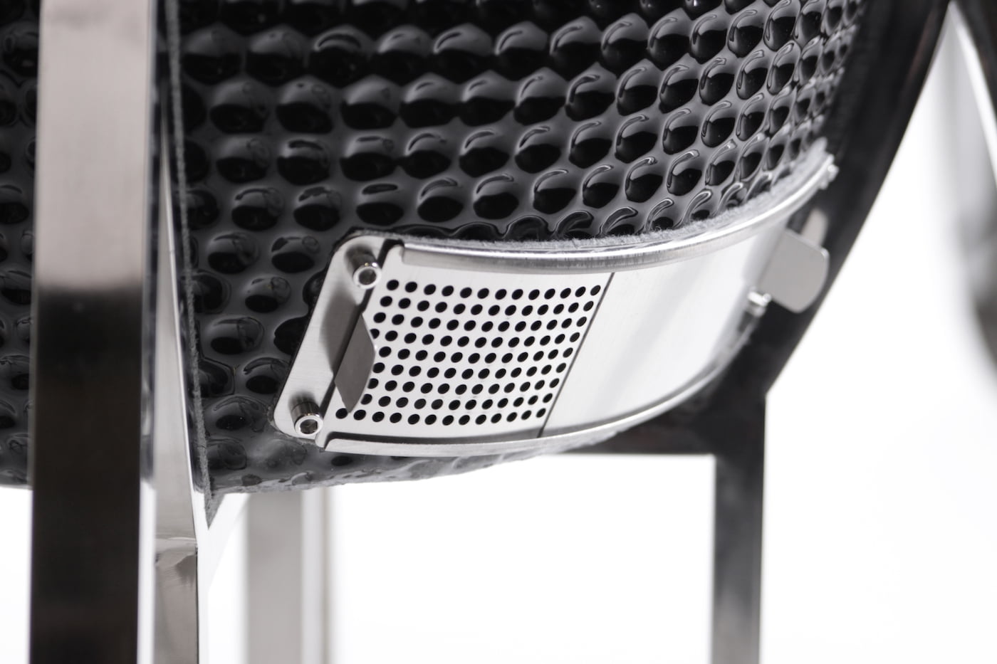 Comfortbilt 21" Ceramic Charcoal Smoker Grill Black