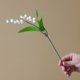thumbnail image 2 of 20 piezas de flores artificiales de lirio de los valles, plantas de imitación, mientras que las flores son de carillón de viento, ramo de orquídeas, flores de mayo para el hogar y la boda, 2 of 5