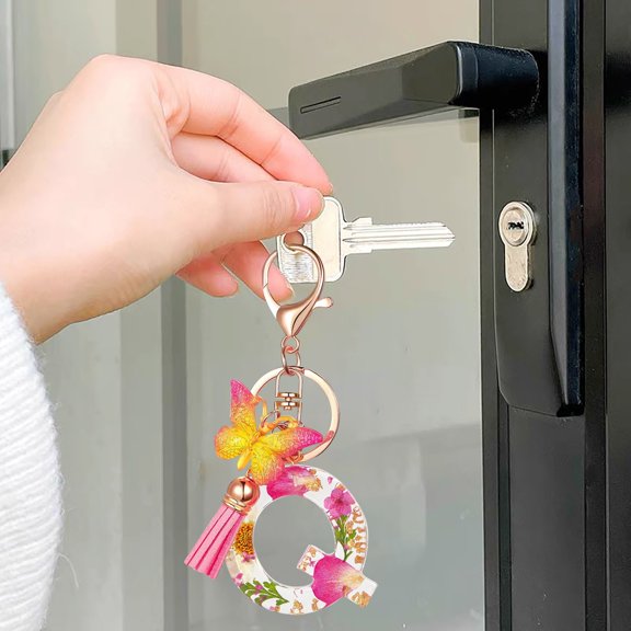 Tuvgenk initial keychain Gift women keychain Multicolor car Q Plastic key ring for friend