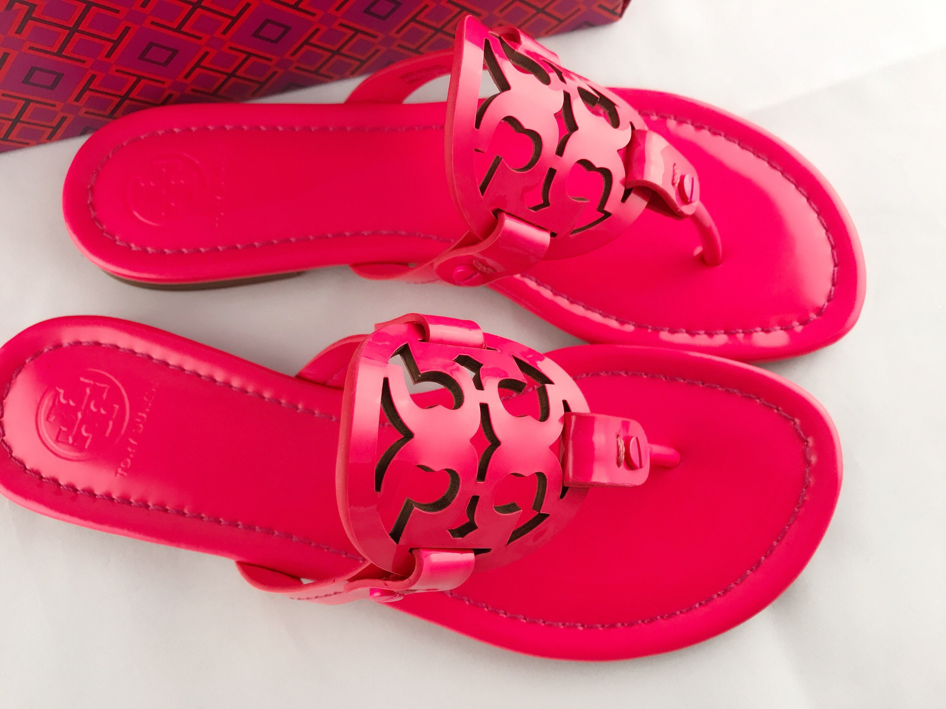 hot pink tory burch sandals