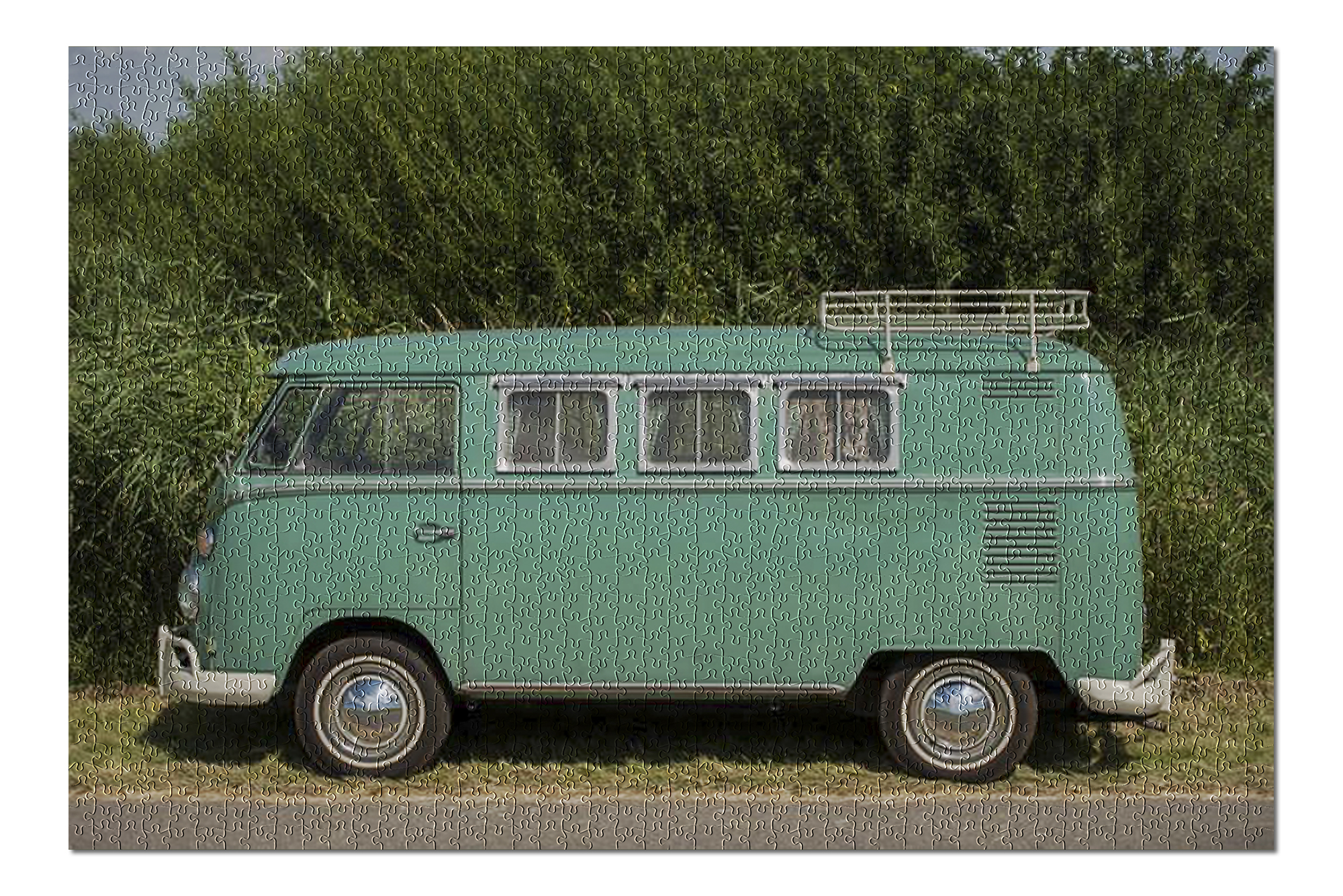 Old Vintage Camper Van in Turquoise 9015140 (20x30 Premium 1000 Piece