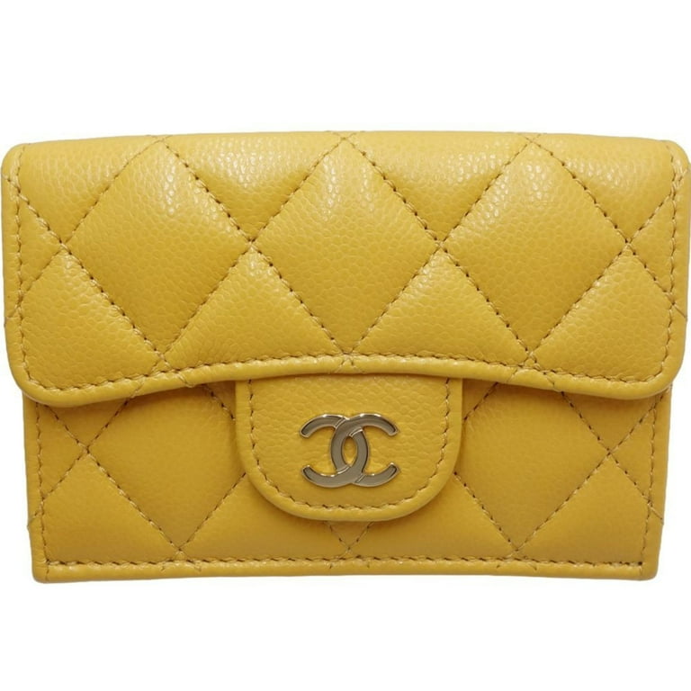 Pre-Owned CHANEL Classic Small Wallet Matelasse Trifold Caviar