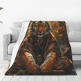 thumbnail image 1 of Balery Tiger In The Fallen Leaf Forest Manta de Felpa Suave y Acogedora – Cobija de Franela Aterciopelada para Cama, Lavable y Cálida para Sofá, Mascotas, Transpirable-50"x40", 1 of 7