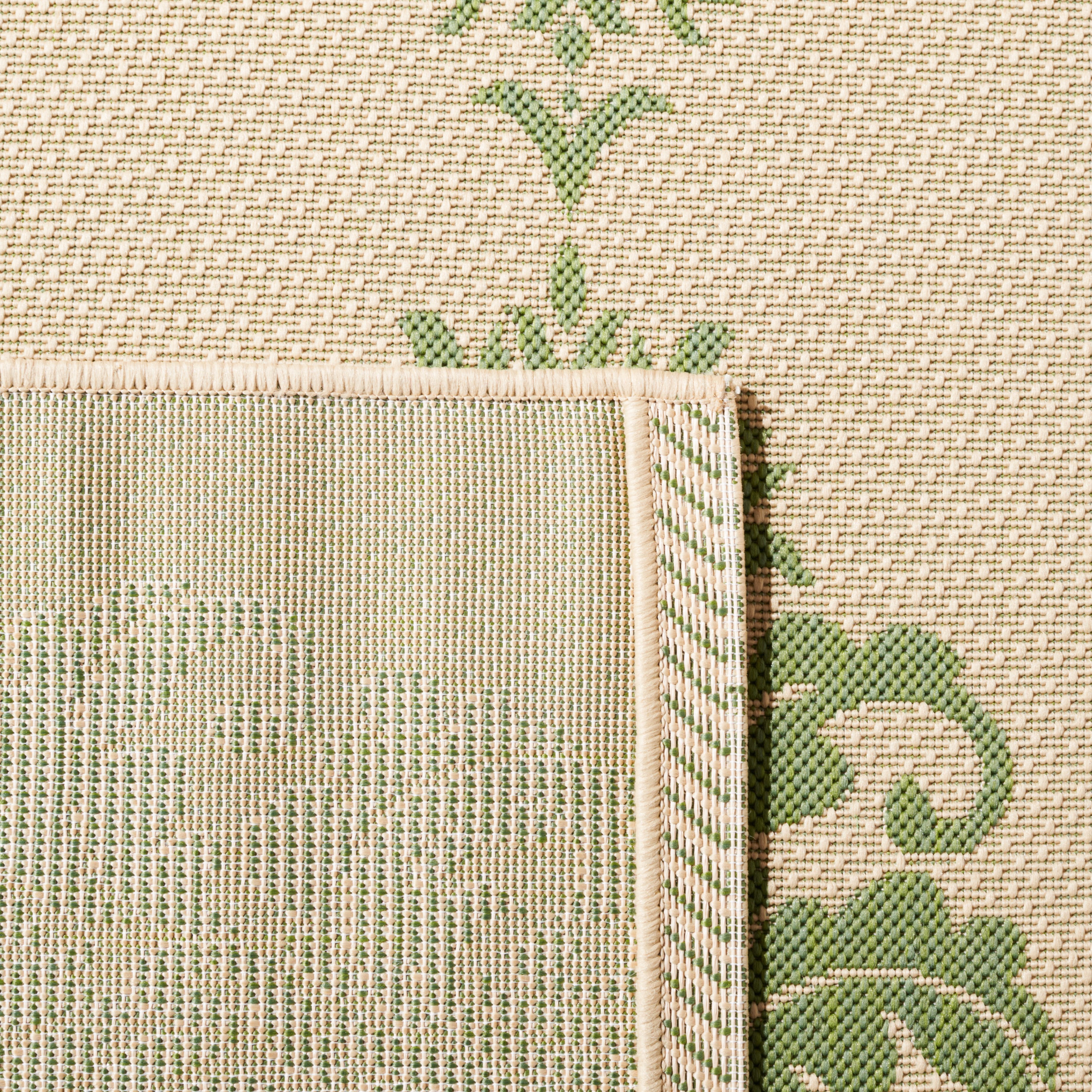 Safavieh Courtyard Jenny Medallion Indoor/Outdoor Runner Rug, Natural/Olive, 2'3" x 12'