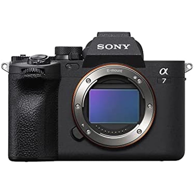 Cámara Sony Alpha 7 IV cuerpo Full-Frame 33MP CMOS vista frontal centrada, cuerpo negro sin lente en montura E mostrando el sensor Exmor R visible, empuñadura texturizada y diales superiores con logo Sony; compatible con video 4K 60p 10 bits y sobremuestreo 7K a 4K 30p, adecuada para grabación de vlogs y fotografía profesional.