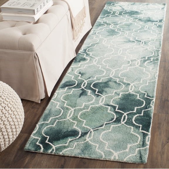 Safavieh Dip Dye Shelagh Geometric Runner Rug, Green/Ivory, 2'3" x 6'