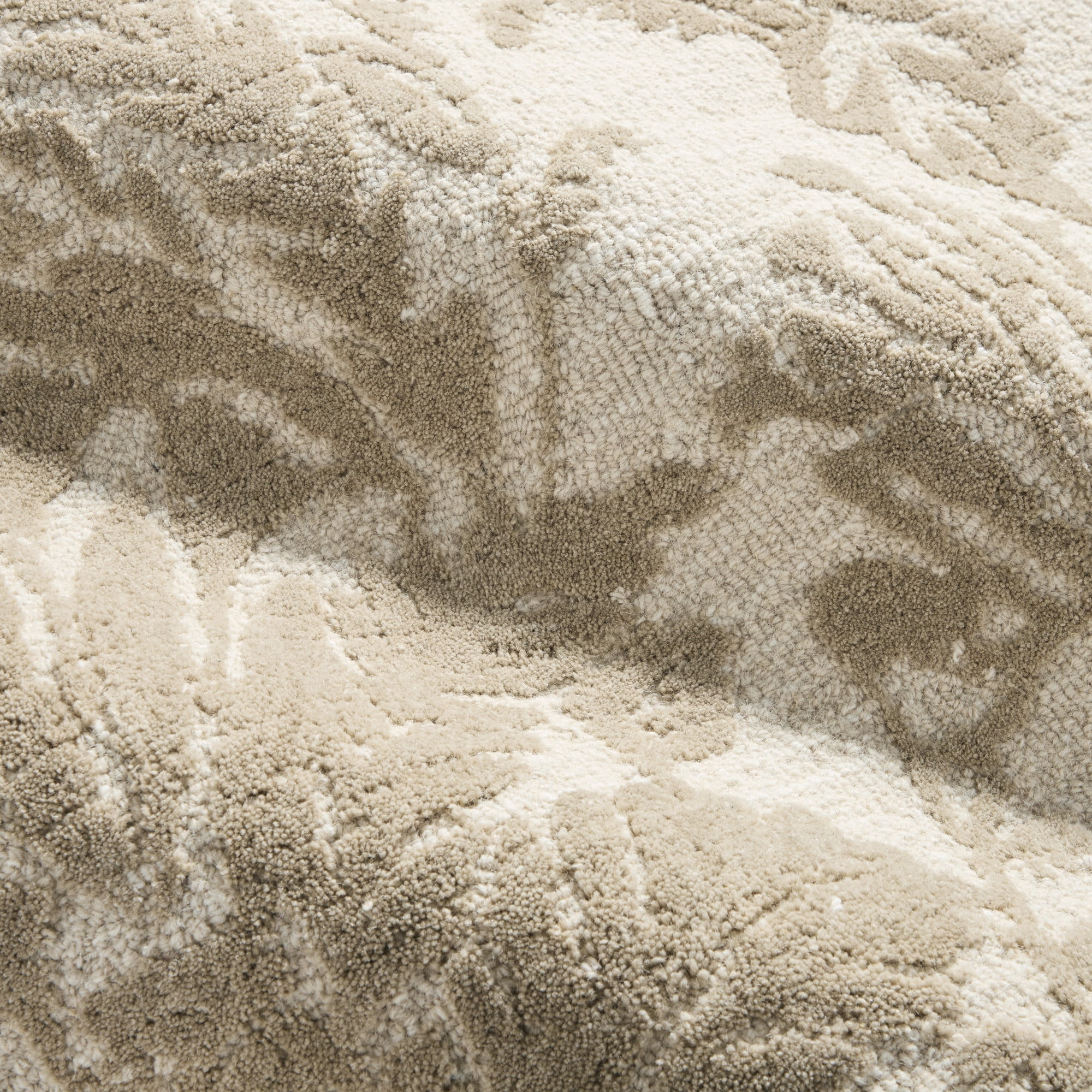 NICOLE MILLER NEW YORK Mod Damask Chambray Handcrafted Area Rug, 100% Wool Rug, Taupe, 5'x7’