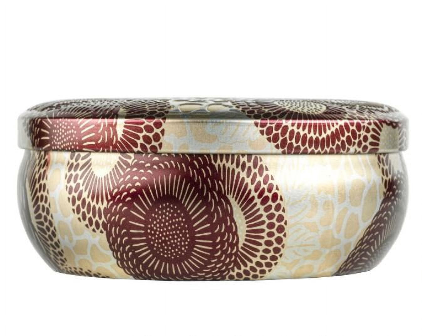 Voluspa 271588 12 oz 3 Wick Decorative Tin Candle - Gilt Pomander & Hinoki