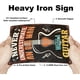 thumbnail image 3 of Letrero de metal con forma de guitarra, carteles de metal personalizados, nunca subestimes a un anciano con una guitarra, decoración de pared con arte retro, bar musical, pub, cafetería, baño,, 3 of 8