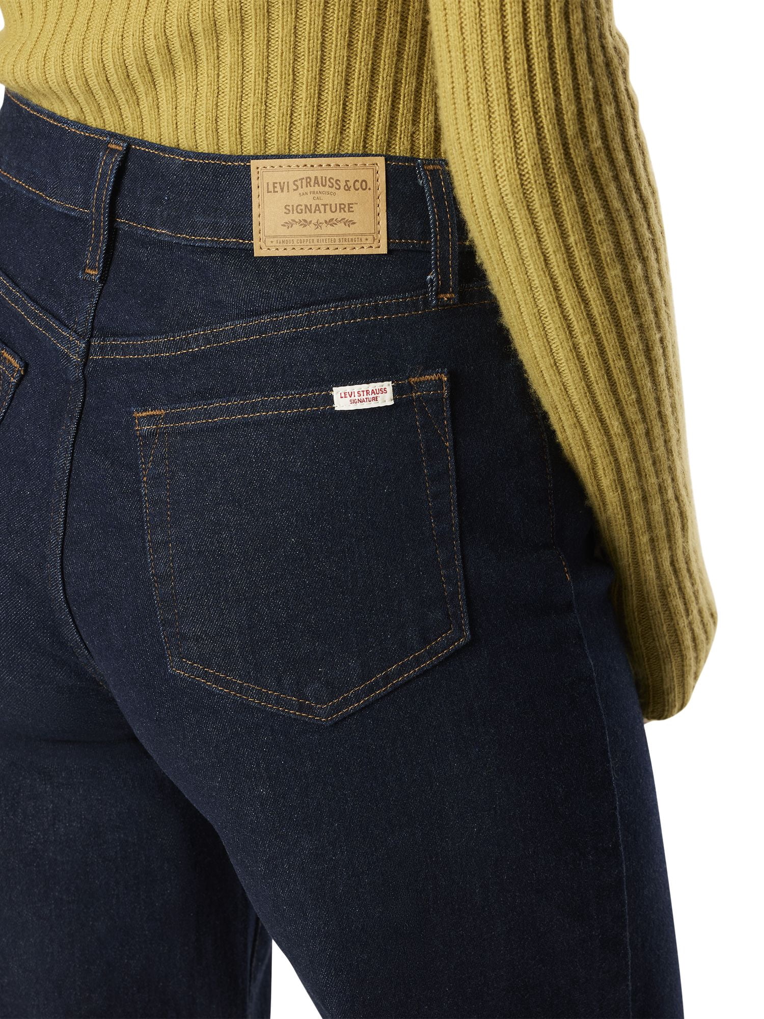 Levi Strauss Signature Women's and Women's Plus Vintage Relaxed Cuffed Stovepipe Jeans