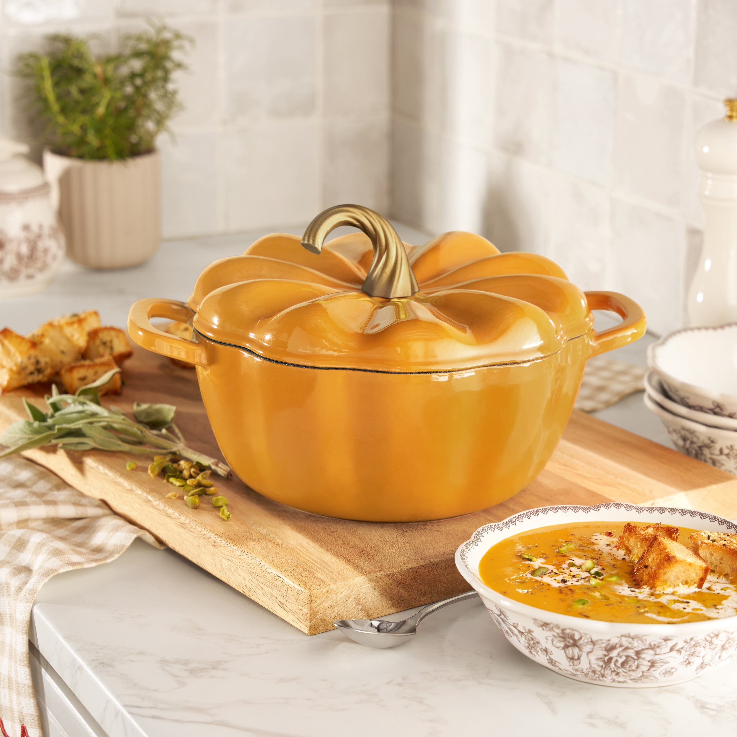 The Pioneer Woman 3.5-Quart Pumpkin Enameled Cast Iron Dutch Oven, Ochre