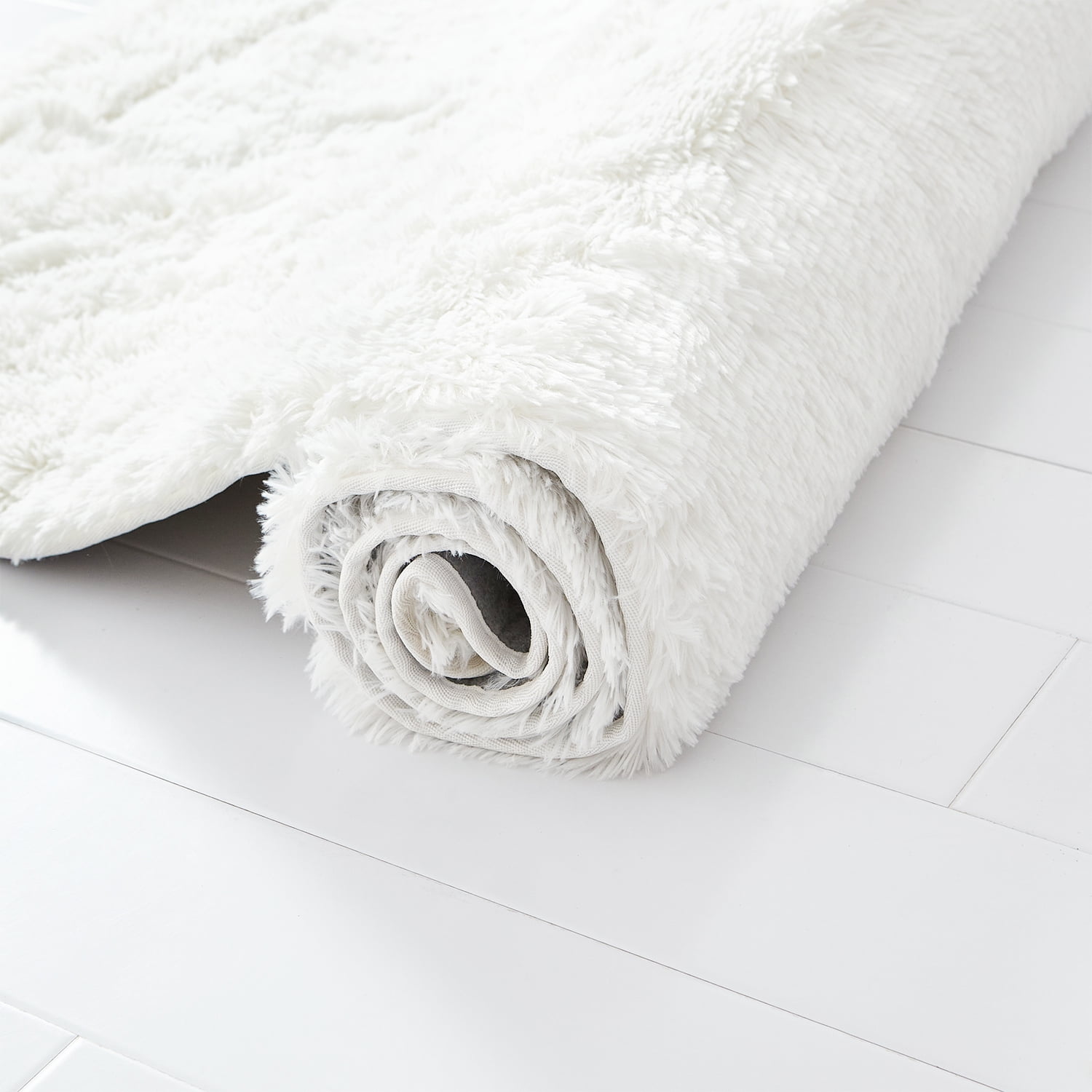 MerryHome Soft Plush Faux Fur Area Rug, Fuzzy Carpet Decor Rug for Bed Room,White(4x6 Feet)
