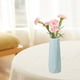 thumbnail image 4 of Jarrón de plástico esmaltado para arreglos florales | Decoración para sala y mueble de TV | Maceta para flores secas | Rosa, blanco y verde, 4 of 6