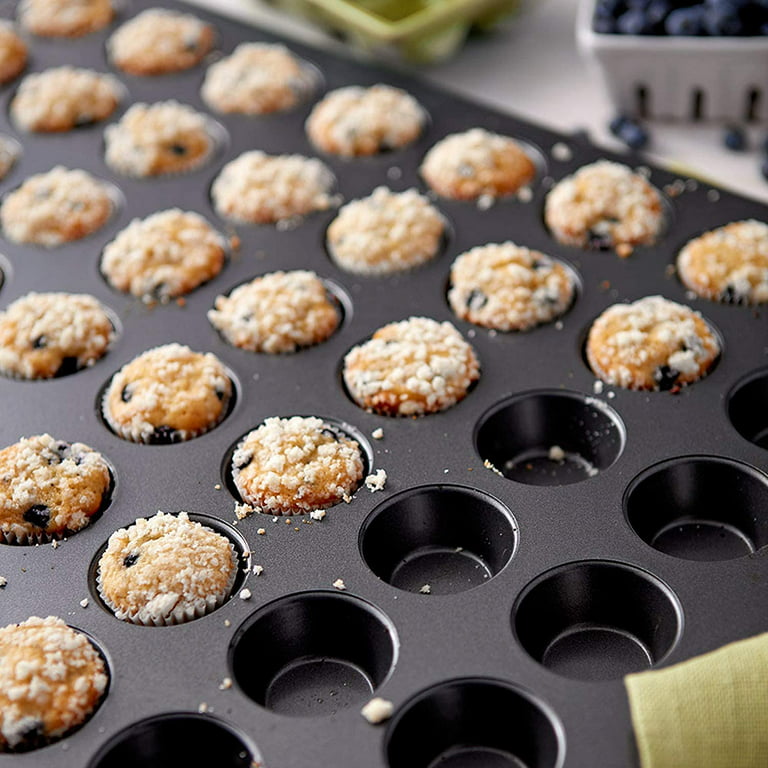 Rachael Ray Oven Lovin' Muffin Pan, Mini, 24 Cups