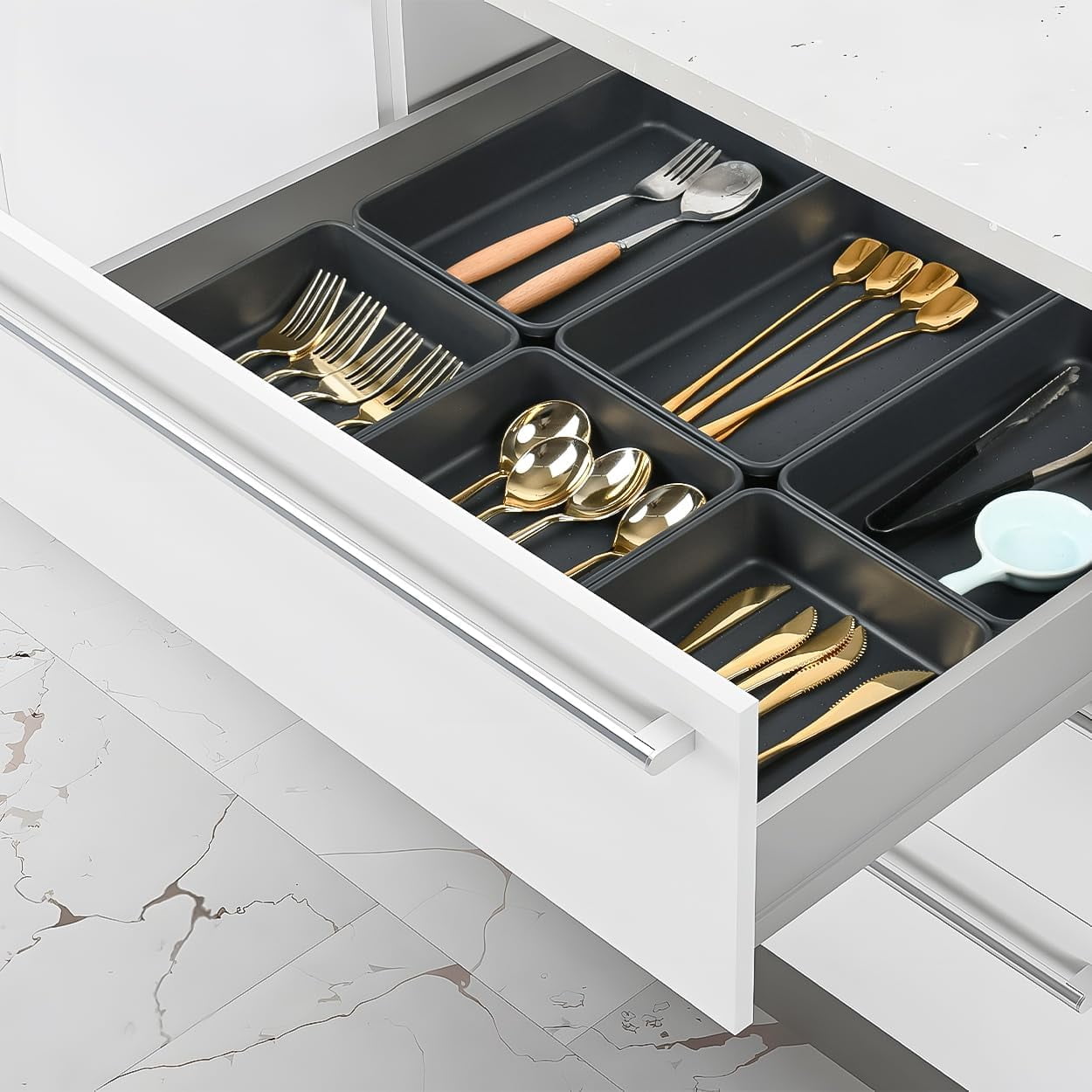 6 PCS Large Plastic Drawer Organizer, 9"×6" Desk Drawer Organizer and Storage Trays, Versatile Plastic Storage Bins for Makeup Vanity, Jewelries, Kitchen Utensils, Bathroom and Office