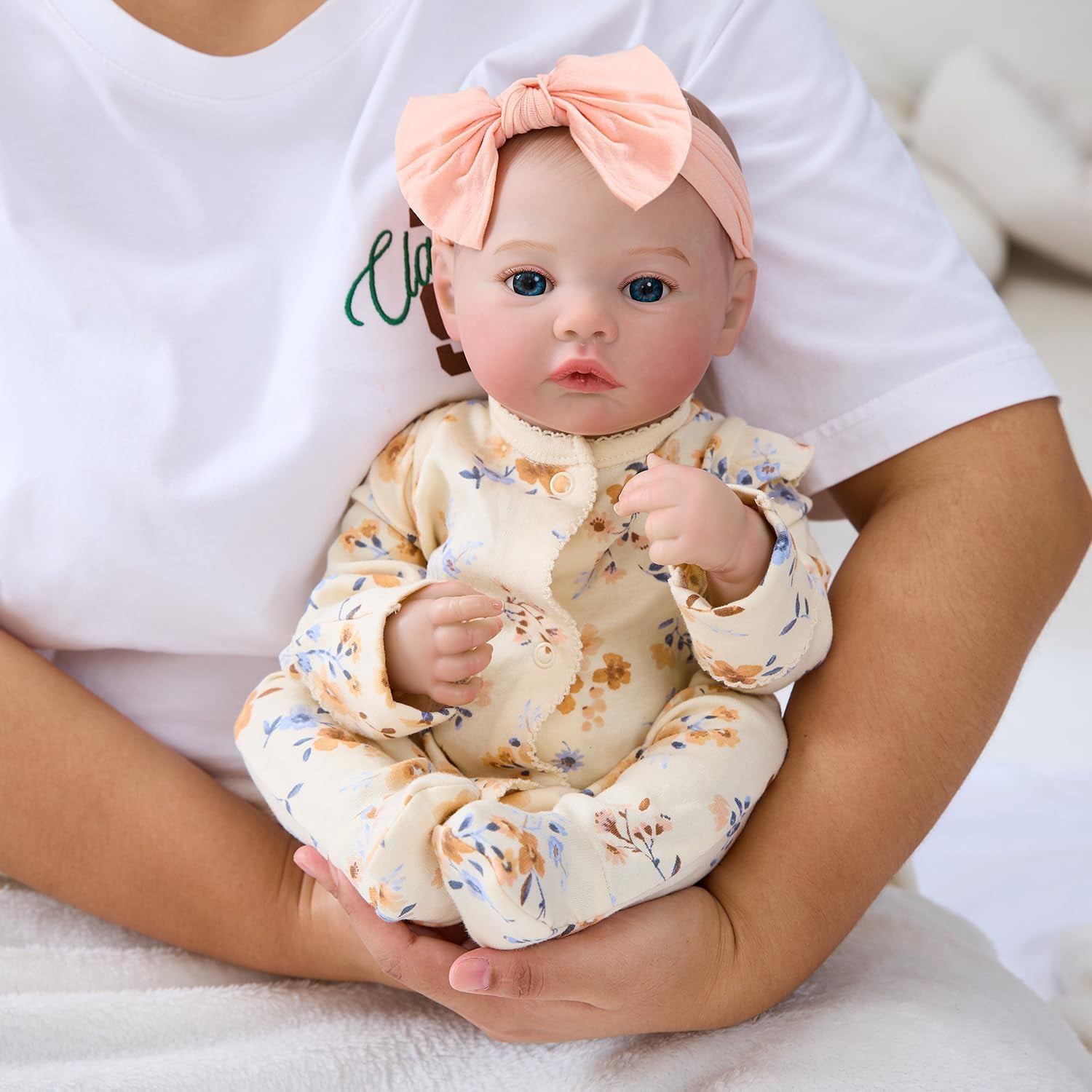 17 Inch Realistic Newborn Toddler Reborn Dolls Lifelike Girl Real Life Baby Soft Body Dolls with Clothes Pacifier Clips Accessories,For Kids Birthday Gift