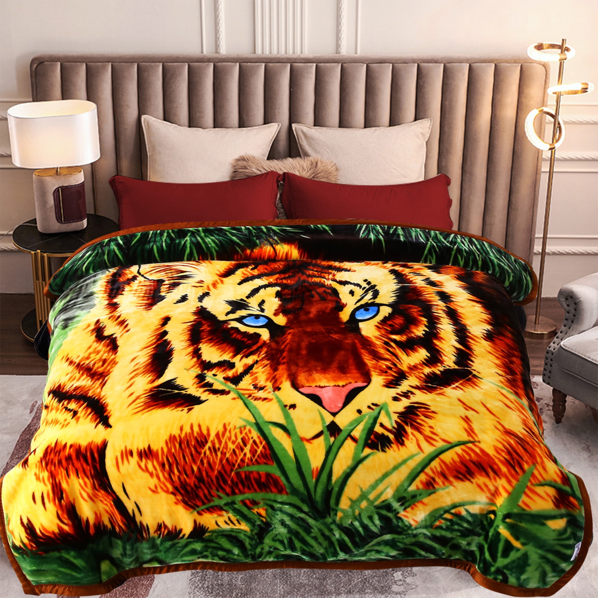MERRY HOME King Size Fleece Blanket For Bed, A & B Patterns Soft Warm Animal Blanket, Microfiber Plush Middle Weight Bed Blanket For All Season, Tiger /Brown Tiger, 5.7LB, 83"x91"