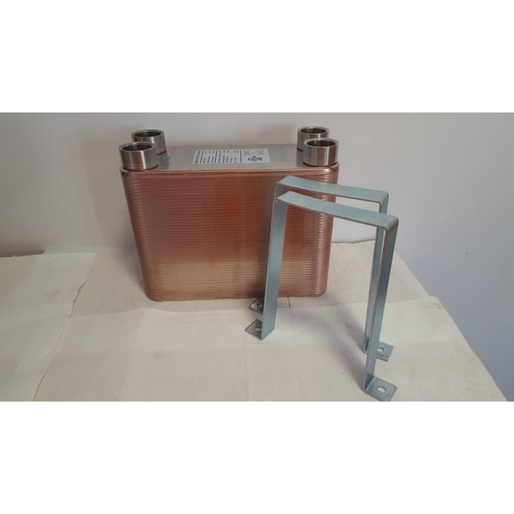 80 Plate Water to Water Brazed Plate Heat Exchanger 1 1/4" FPT Ports w/ Brackets