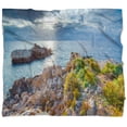 thumbnail image 4 of DESIGN ART Designart 'Piscina di Venere Reserve' Landscape Photo Throw Blanket, 4 of 5