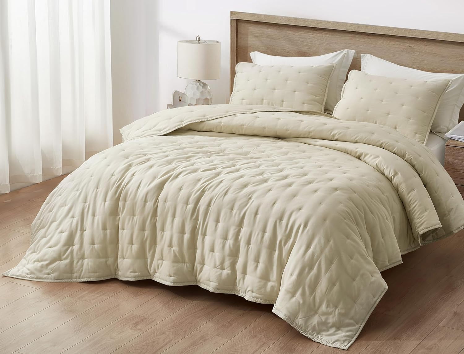 Chezmoi Collection Glen 3-Piece Crescent Stitched Quilt Set, Queen Size, Sand, Rayon Derived from Bamboo & Polyester Blended, Soft Breathable Cooling Bedspread for Hot Sleepers
