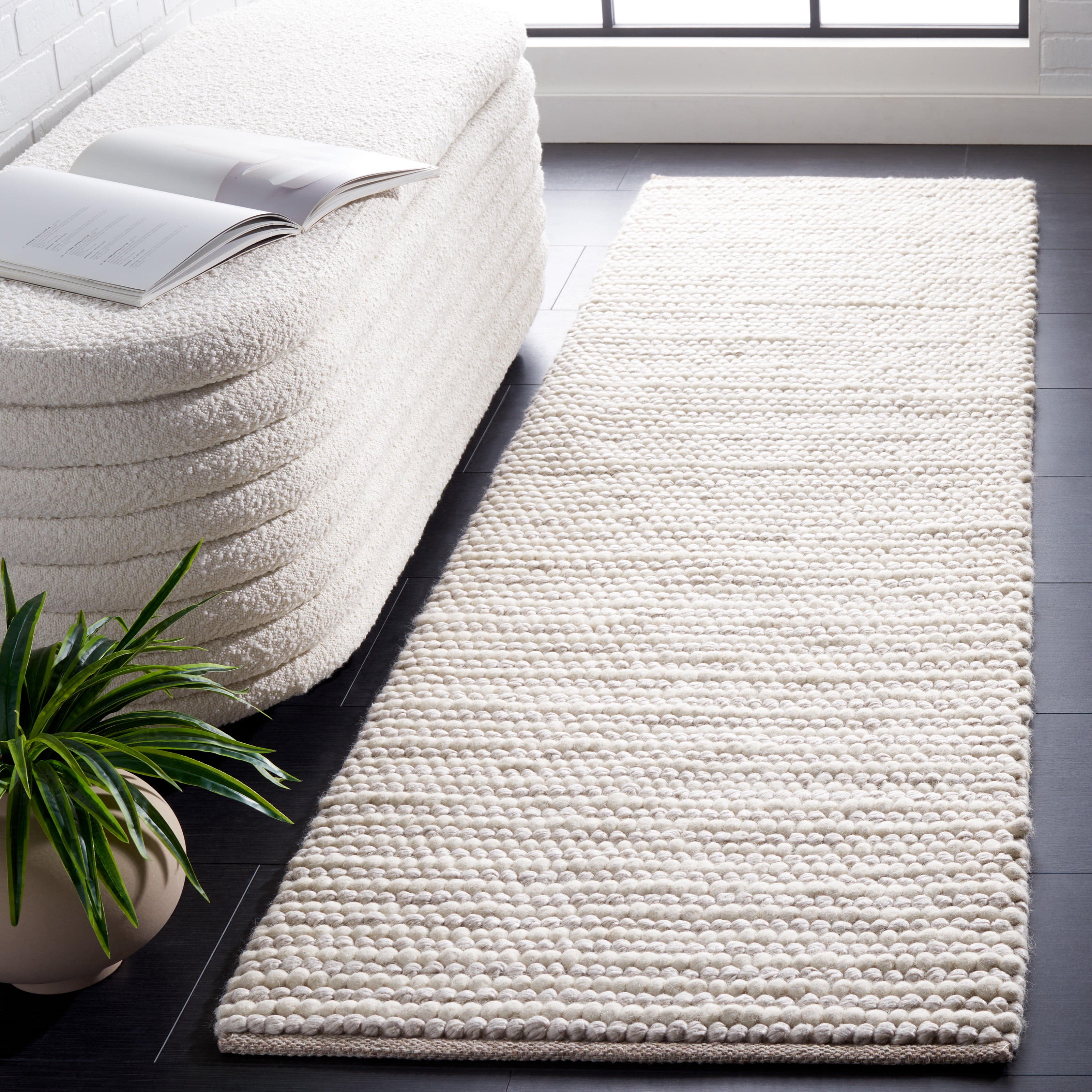 SAFAVIEH Natura Fredrick Striped Runner Rug, Ivory/Beige, 2'3" x 8'